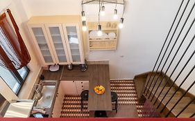 Quattro Domus 4-Historical Townhouse